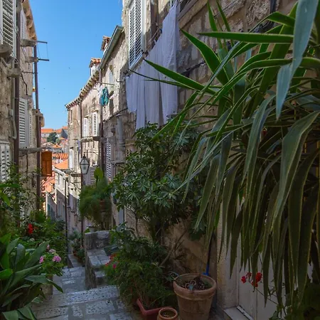 Mama Marija Lägenhet