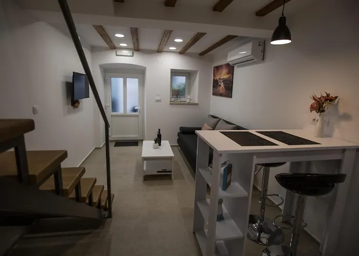 דירה Mama Marija *